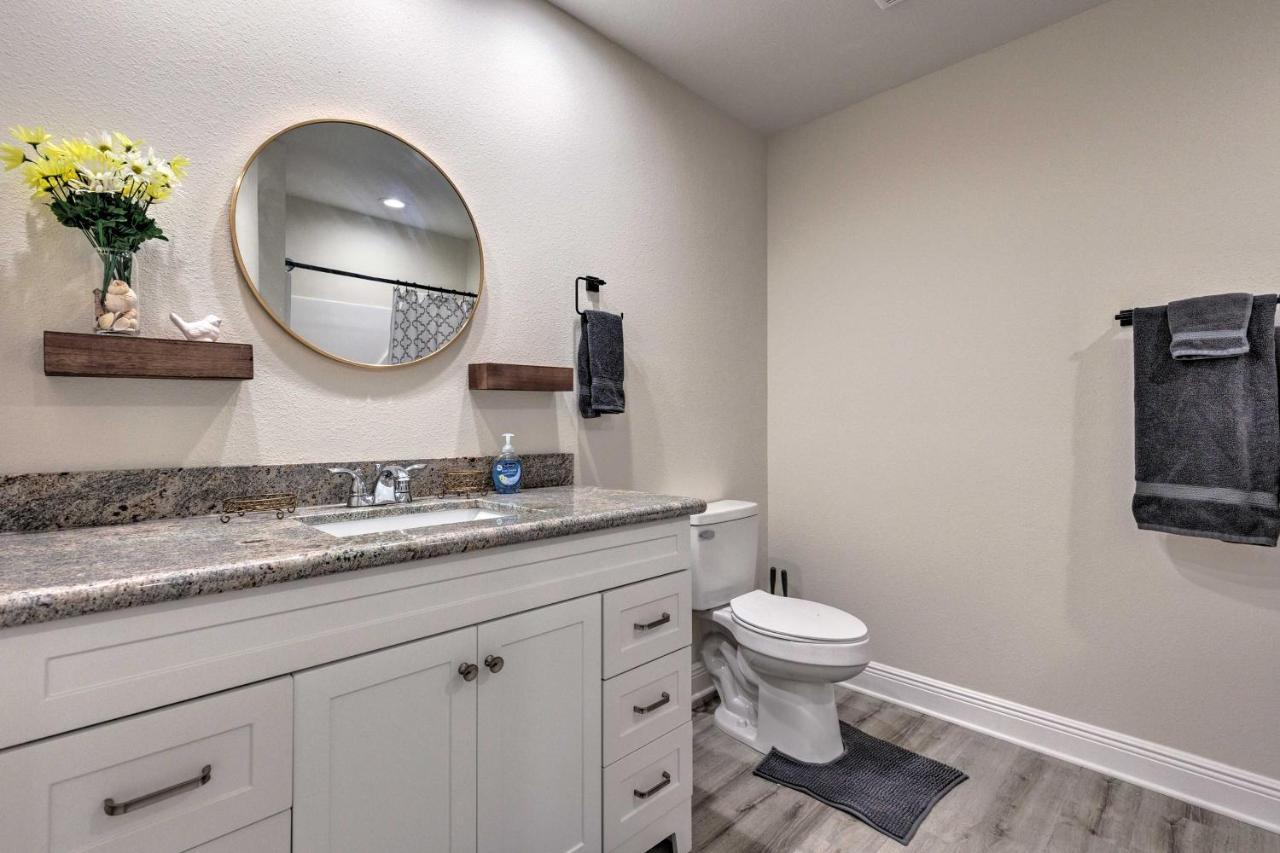 Spacious Gulfport Home With Yard 1 Mi To Beach Екстер'єр фото