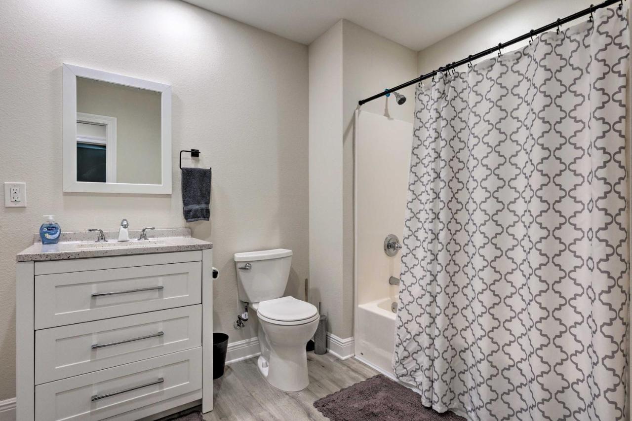 Spacious Gulfport Home With Yard 1 Mi To Beach Екстер'єр фото